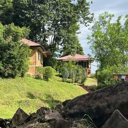 Teachers' and  Rinpoche' Houses